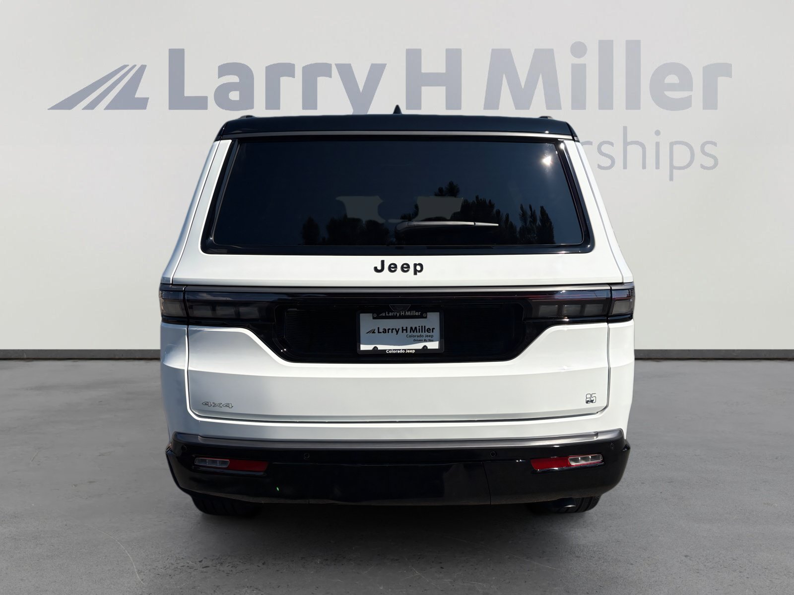 New 2026 Jeep Grand Wagoneer 4WD image 4