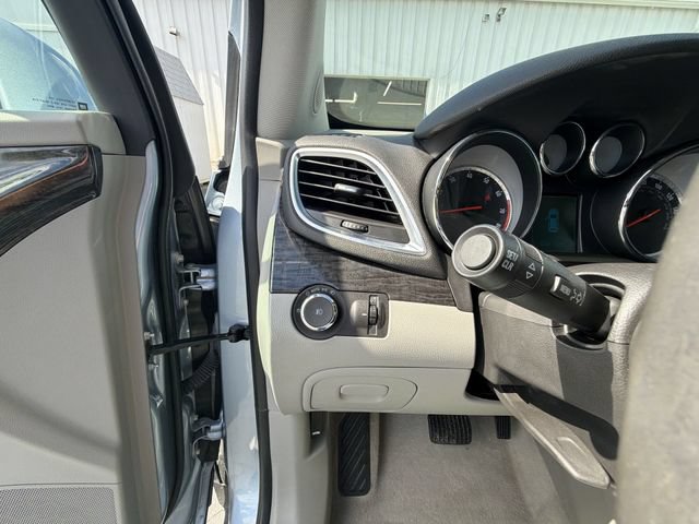 Used 2013 Buick Encore Leather FWD image 16