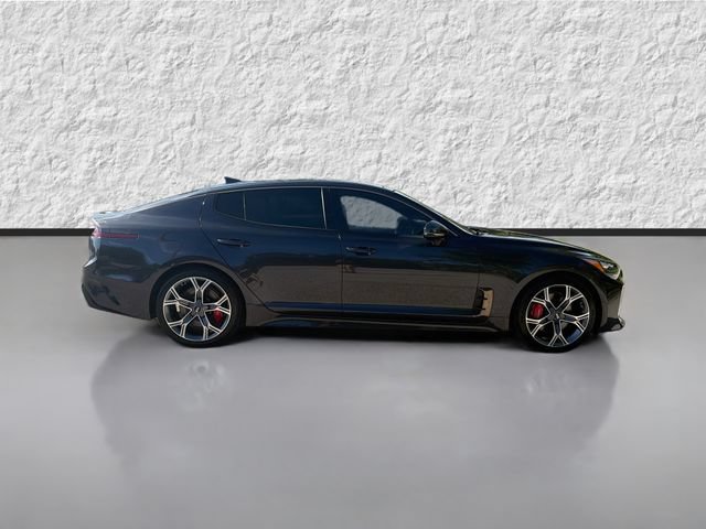 Used 2019 Kia Stinger GT2 AWD/4WD image 2