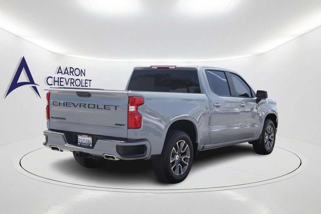 Used 2024 Chevrolet Silverado 1500 RST w/ Convenience Package II AWD/4WD image 4