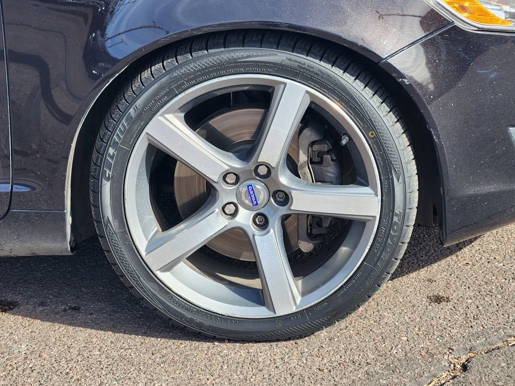 Used 2012 Volvo C70 T5 image 29