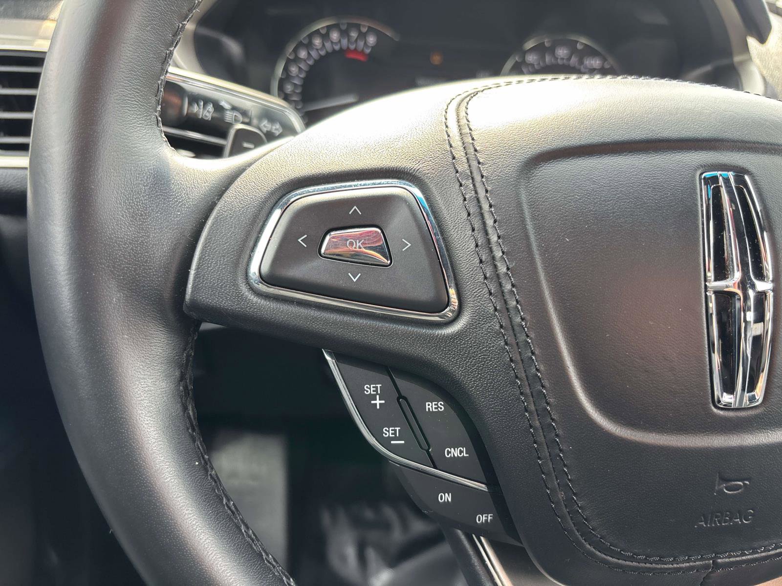 Used 2019 Lincoln MKZ Premiere AWD/4WD image 20