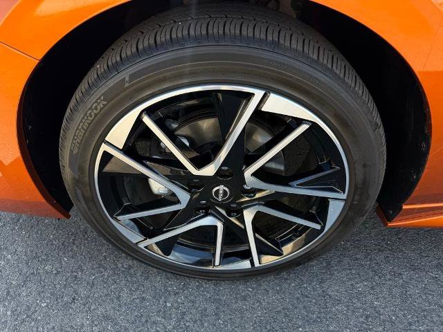 Certified 2025 Nissan Sentra SR image 9