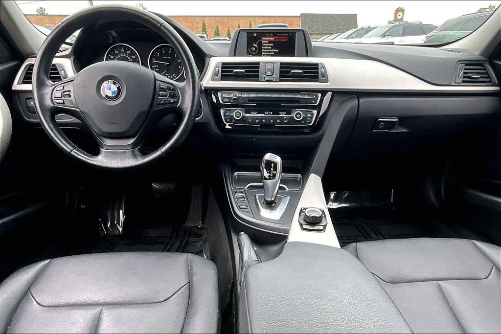 Used 2016 BMW 320i xDrive Sedan AWD/4WD image 21