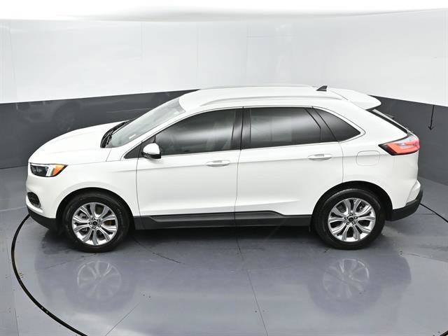 Certified 2024 Ford Edge Titanium AWD/4WD image 37