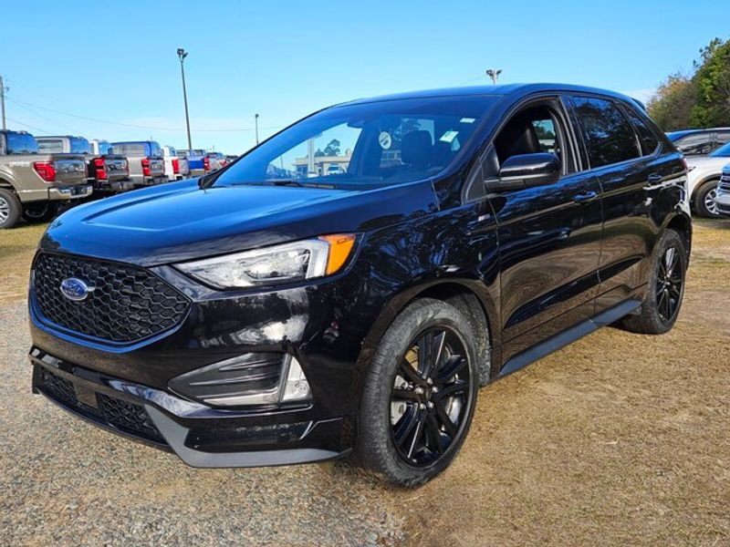Used 2024 Ford Edge ST-Line image 4
