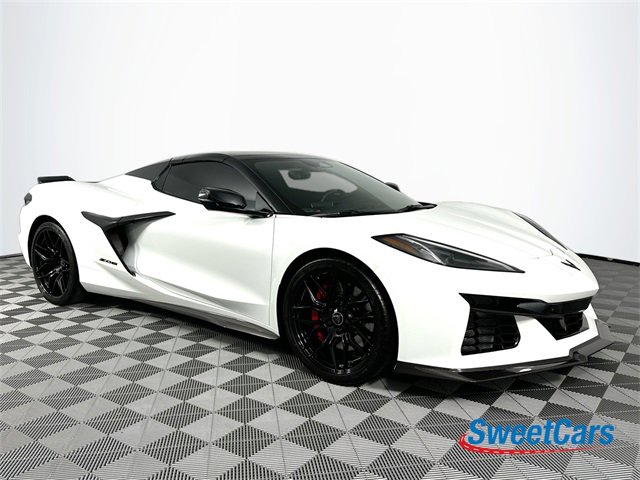 Used 2024 Chevrolet Corvette Z06 image 9