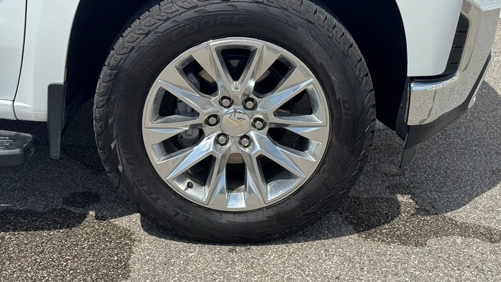 Used 2022 Chevrolet Silverado 1500 LTZ AWD/4WD image 9