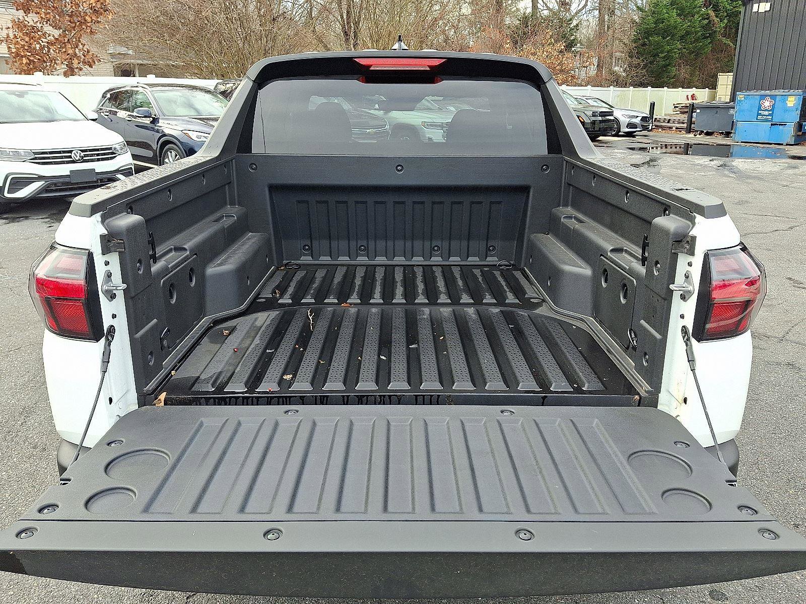 Used 2025 Hyundai Santa Cruz SE image 27