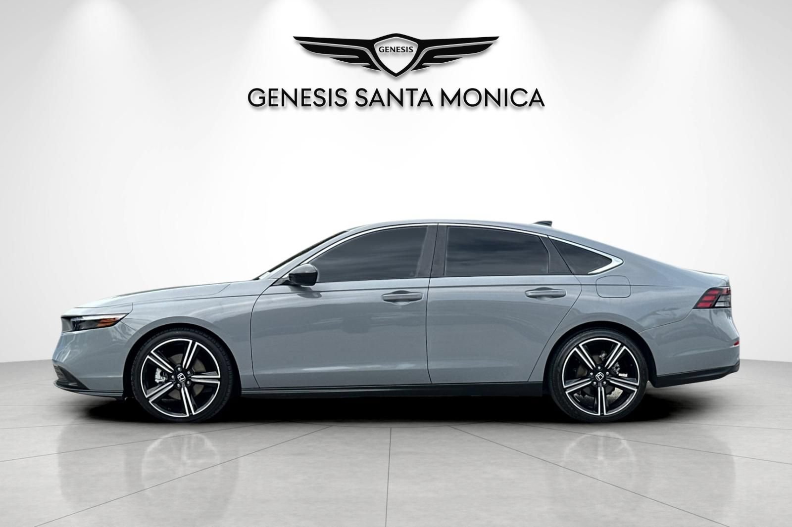 Used 2025 Honda Accord Sport image 8