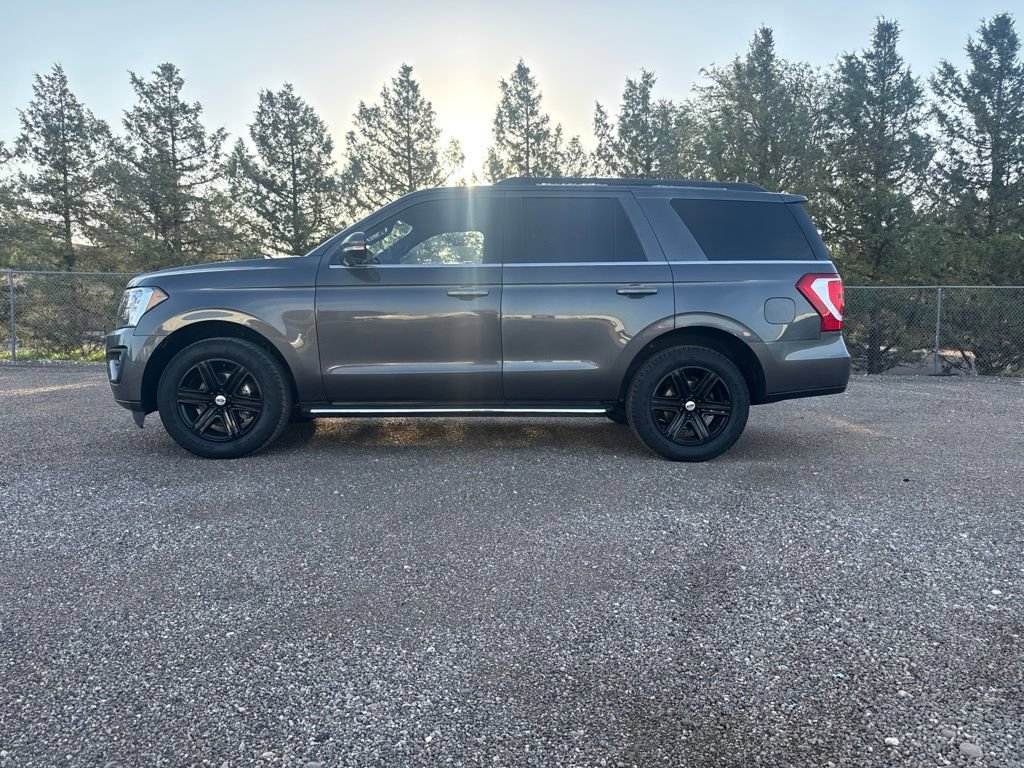 Used 2019 Ford Expedition XLT w/ Equipment Group 202A RWD image 3