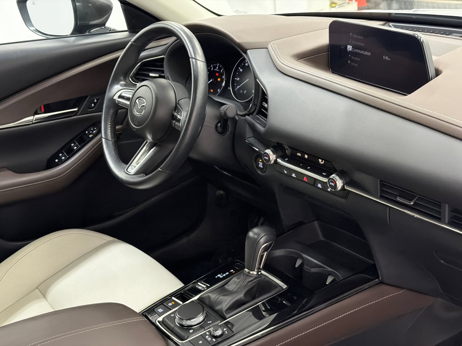 Used 2023 MAZDA CX-30 AWD 2.5 S w/ Premium Package image 10
