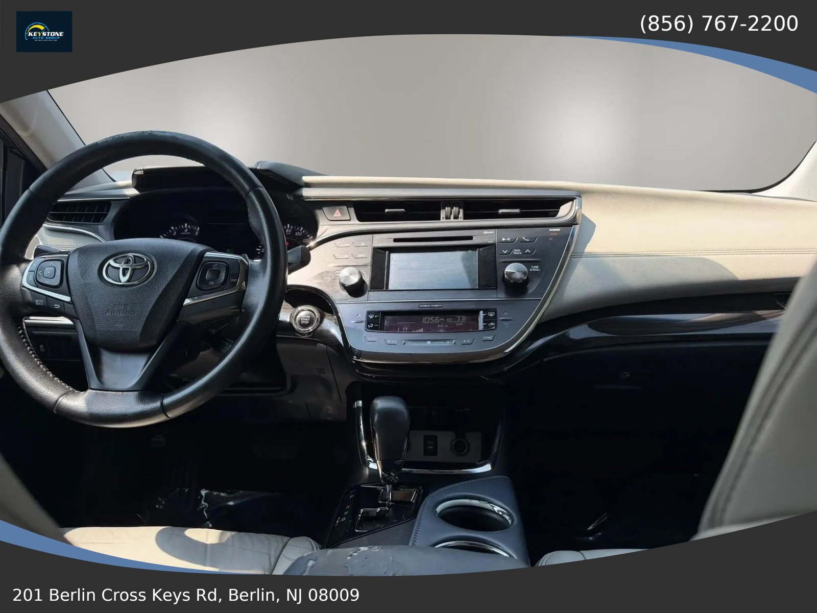 Used 2015 Toyota Avalon XLE FWD image 16