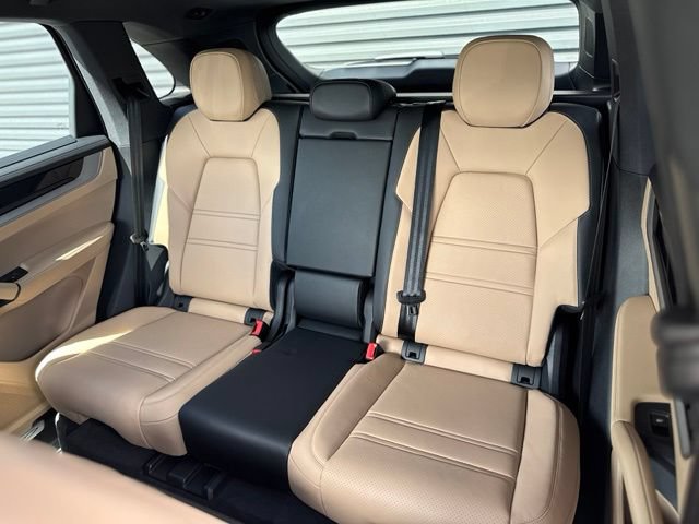 New 2026 Porsche Cayenne AWD/4WD image 34