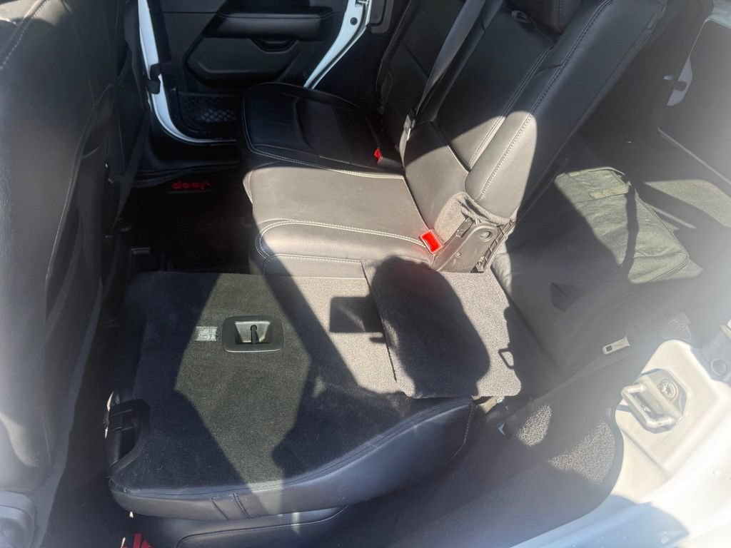 Certified 2019 Jeep Wrangler Unlimited Sahara AWD/4WD image 43