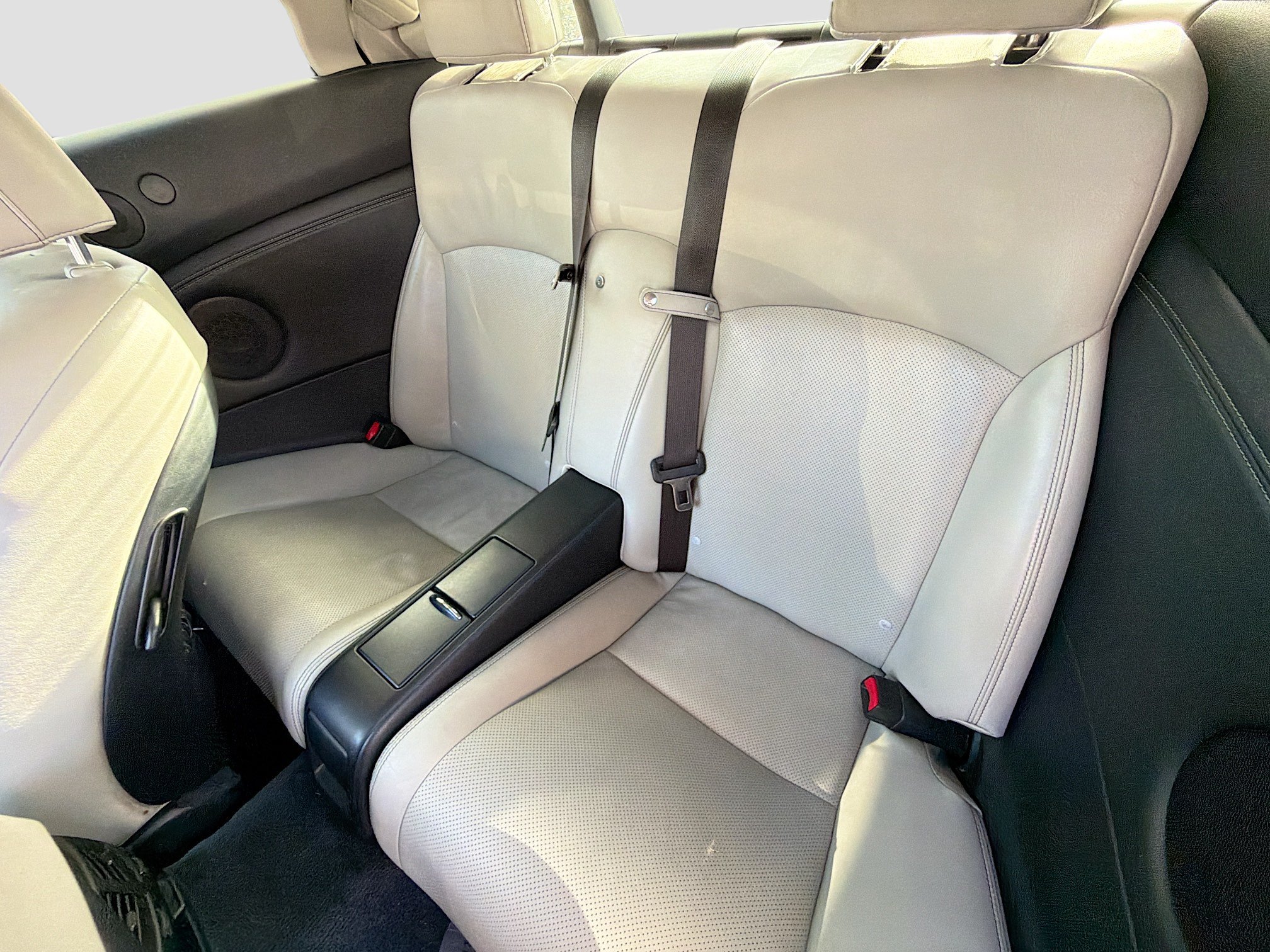 Used 2015 Lexus IS 250C w/ Luxury Package RWD image 20