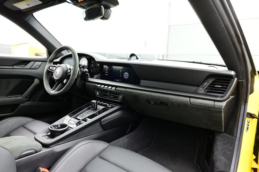 Certified 2024 Porsche 911 Carrera GTS RWD image 14