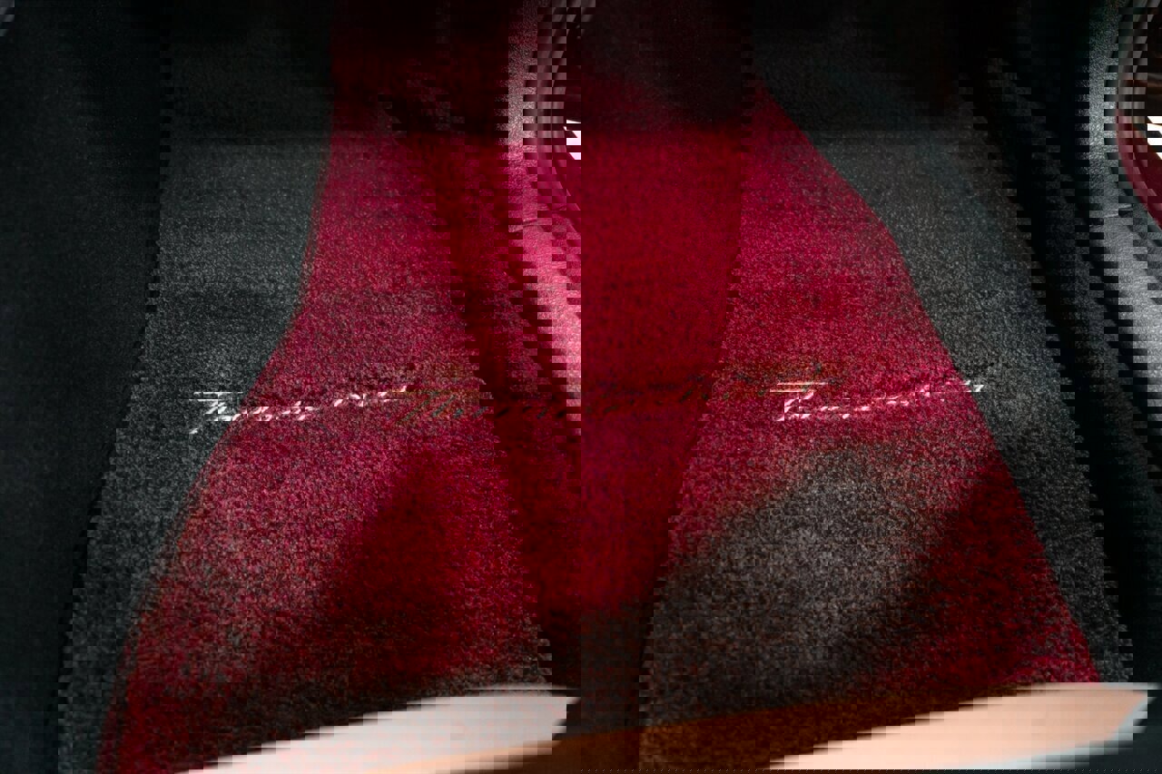 Used 2004 Ford Thunderbird Deluxe image 30