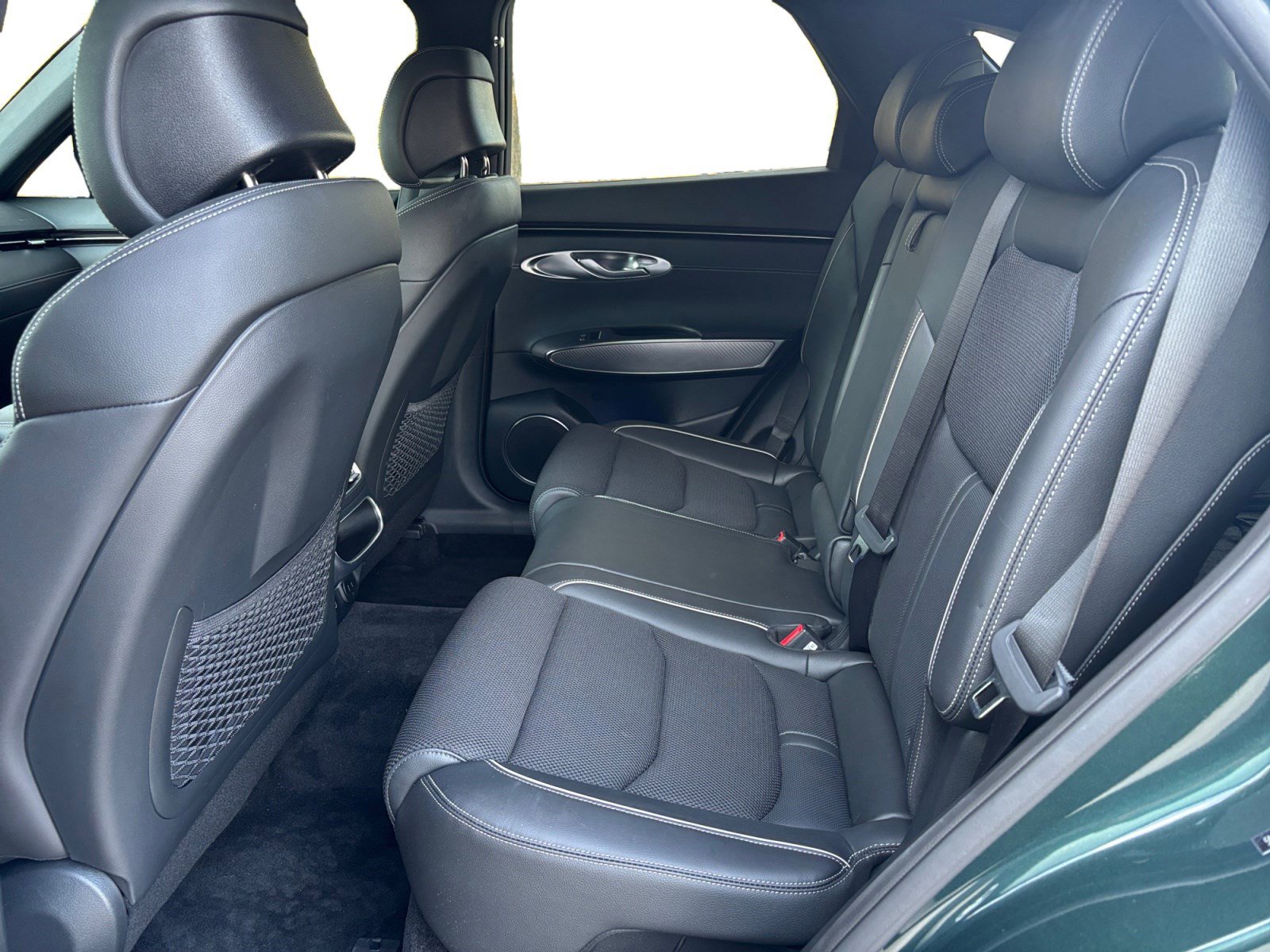 Used 2024 Genesis GV70 3.5T Sport image 13