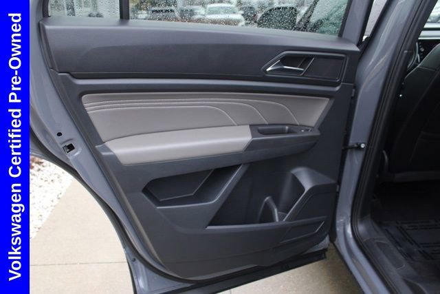 Used 2022 Volkswagen Atlas Cross Sport SE w/ Panoramic Sunroof Package image 27