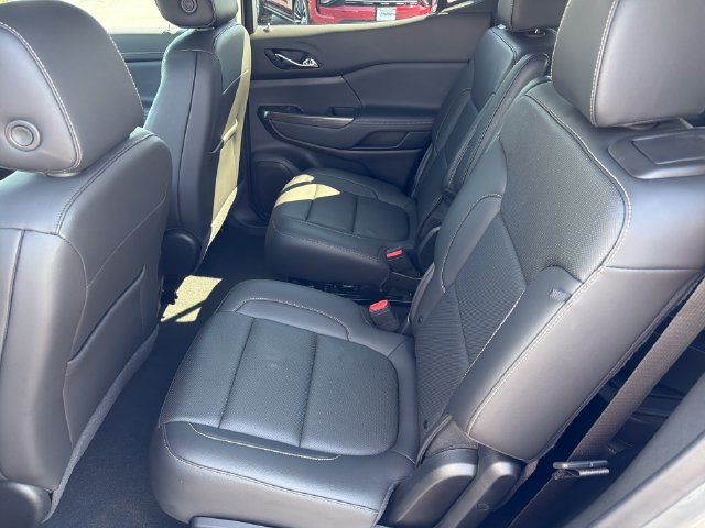 Certified 2023 GMC Acadia SLT w/ Elevation Edition AWD/4WD image 23