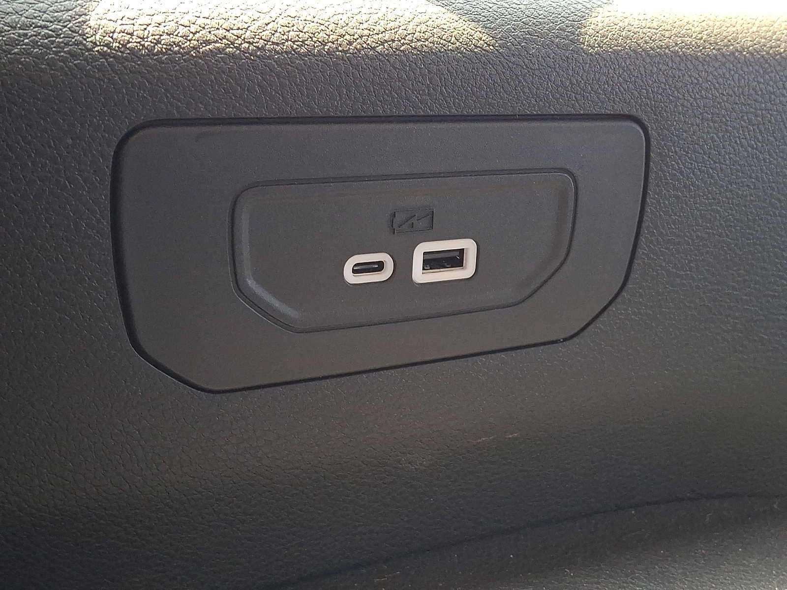 Certified 2023 Jeep Grand Cherokee L Limited AWD/4WD image 11