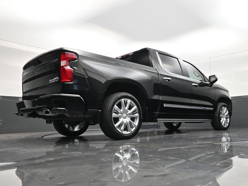 Used 2024 Chevrolet Silverado 1500 High Country AWD/4WD image 25