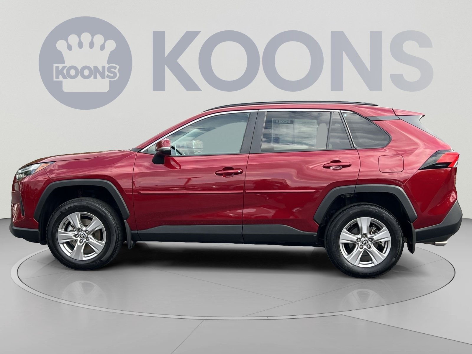 Used 2025 Toyota RAV4 XLE AWD/4WD image 5