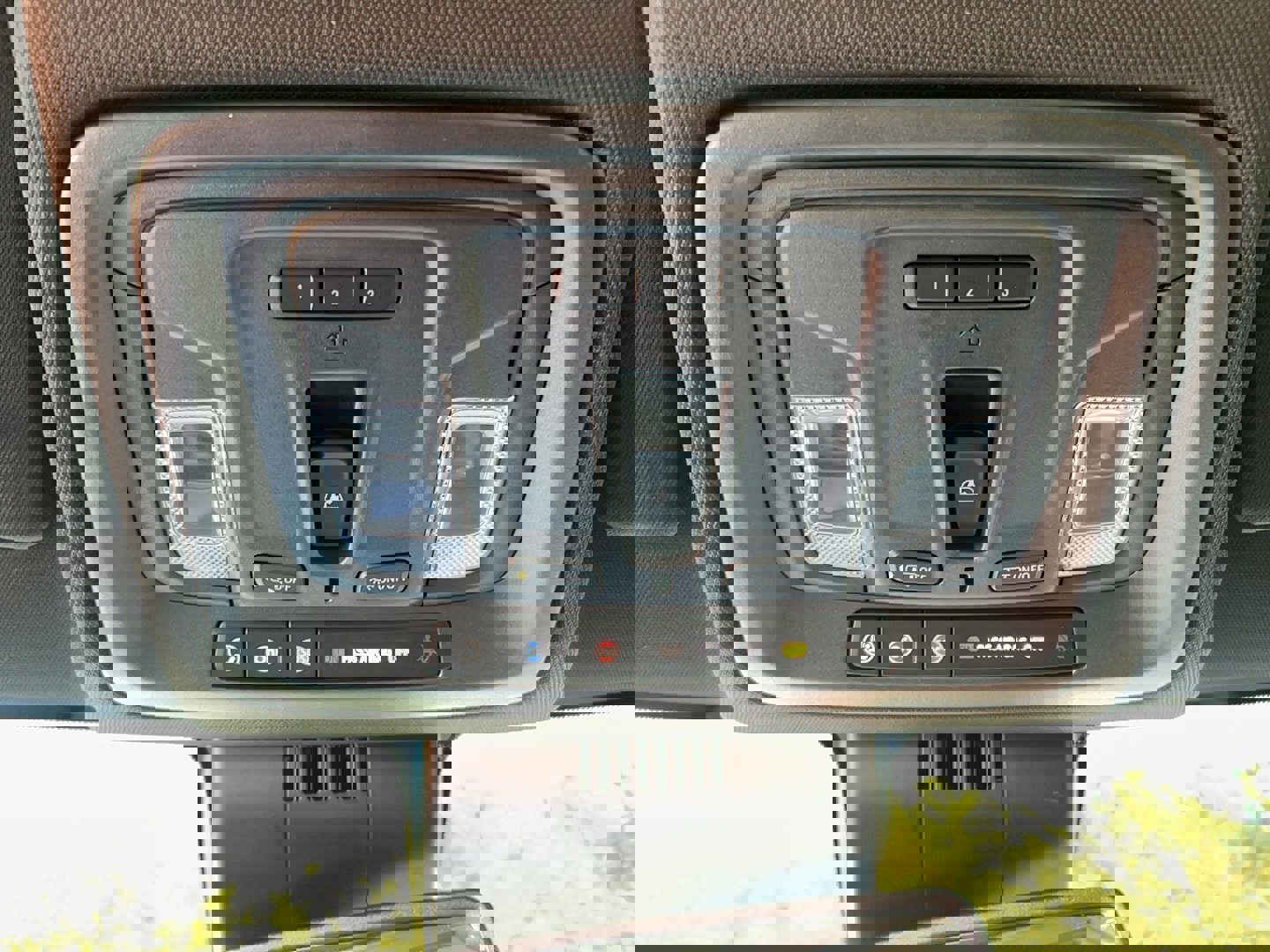 Used 2022 Chevrolet Silverado 1500 ZR2 image 23