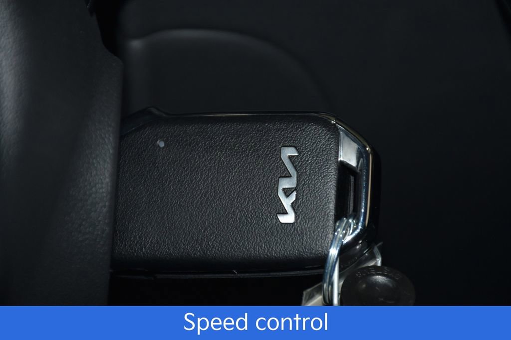 New 2026 Kia Niro LX image 14