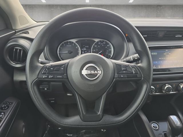 Used 2025 Nissan Kicks Play S image 21