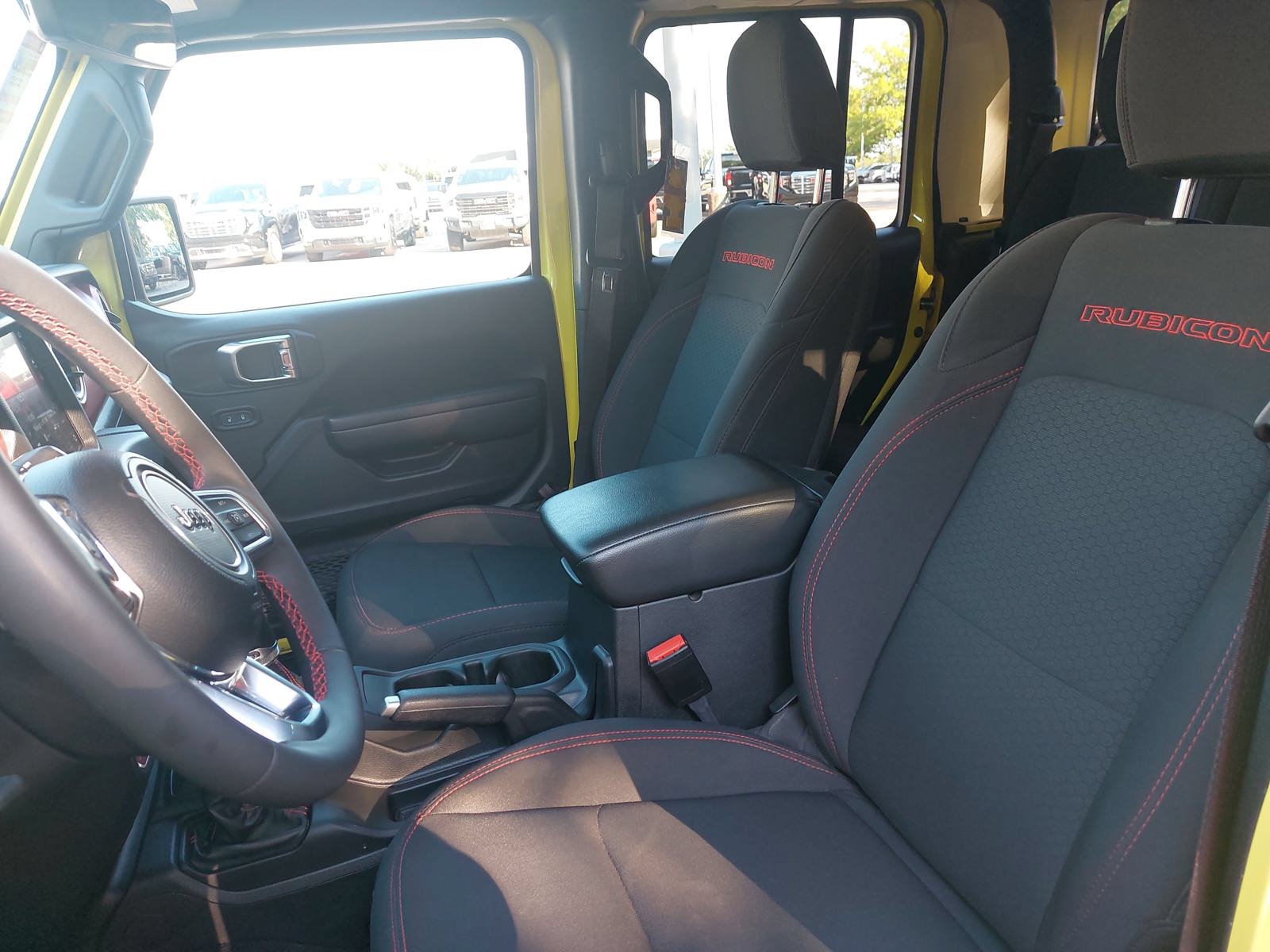 Used 2023 Jeep Gladiator Rubicon w/ LED Lighting Group AWD/4WD image 15