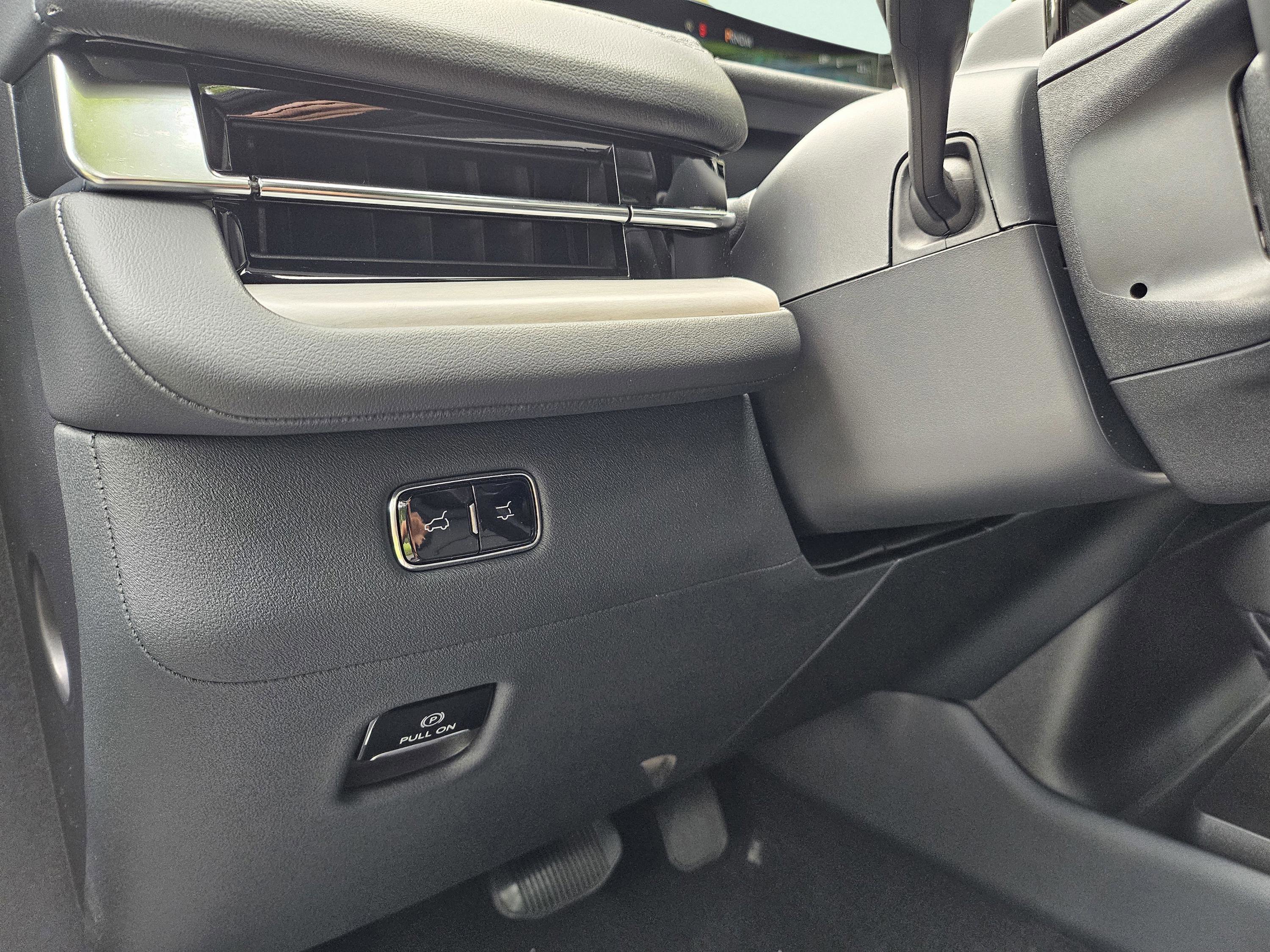 New 2025 Lincoln Navigator L Reserve w/ Jet Appearance Package image 12