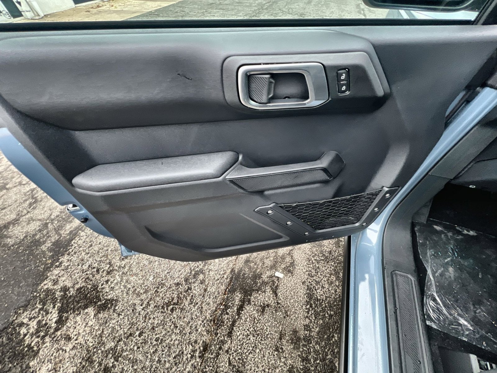 New 2025 Ford Bronco Badlands image 15