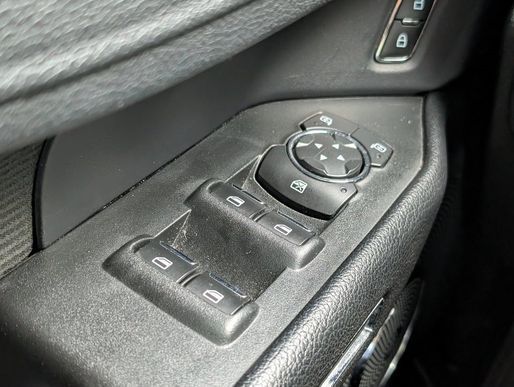 Used 2020 Ford Expedition Max XLT image 24