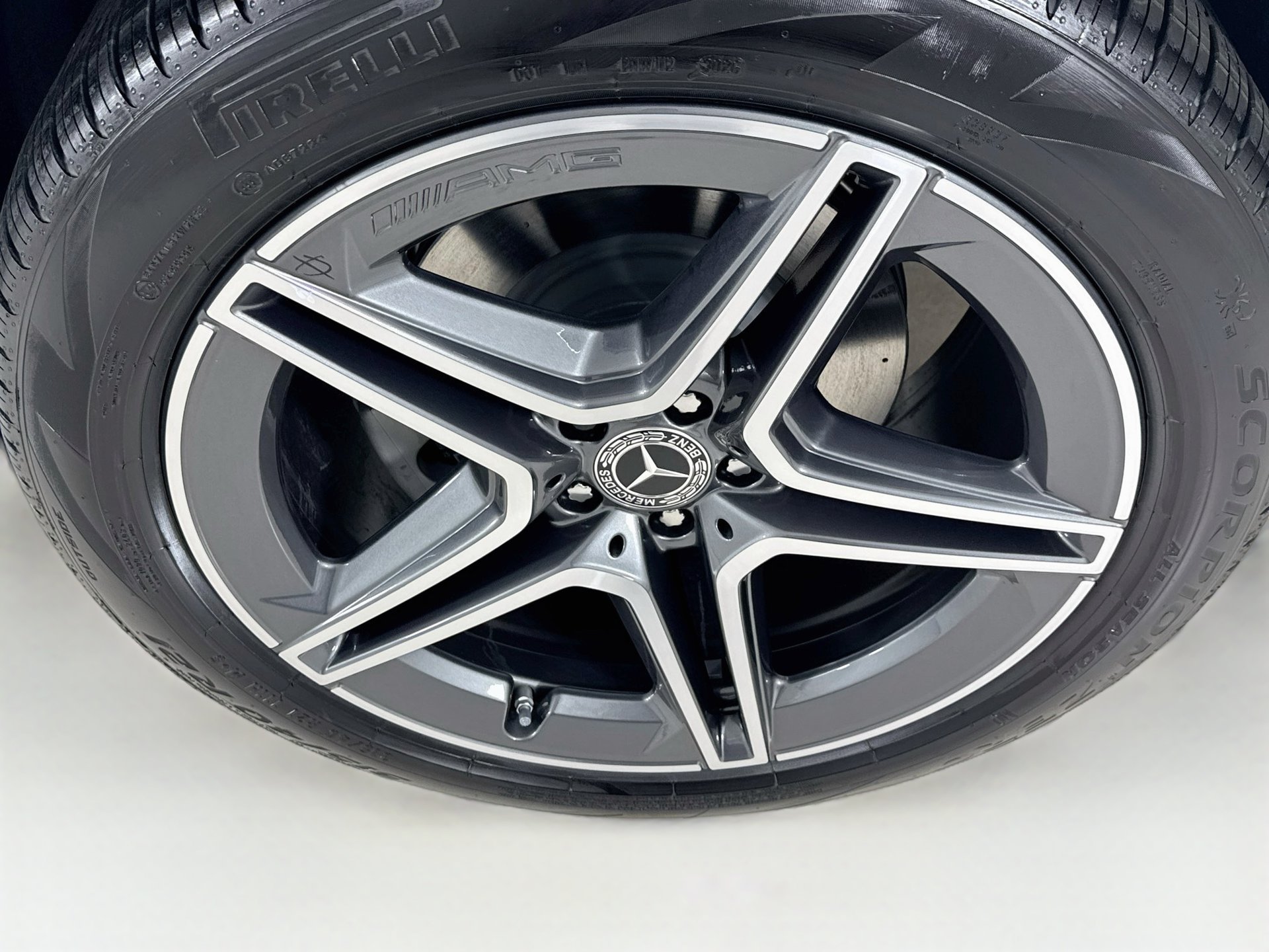New 2027 Mercedes-Benz GLS 450 4MATIC image 34