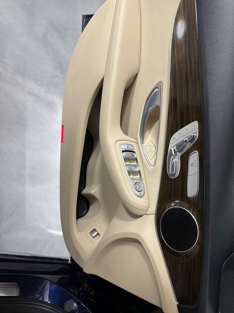 Used 2019 Mercedes-Benz C 300 Sedan image 11
