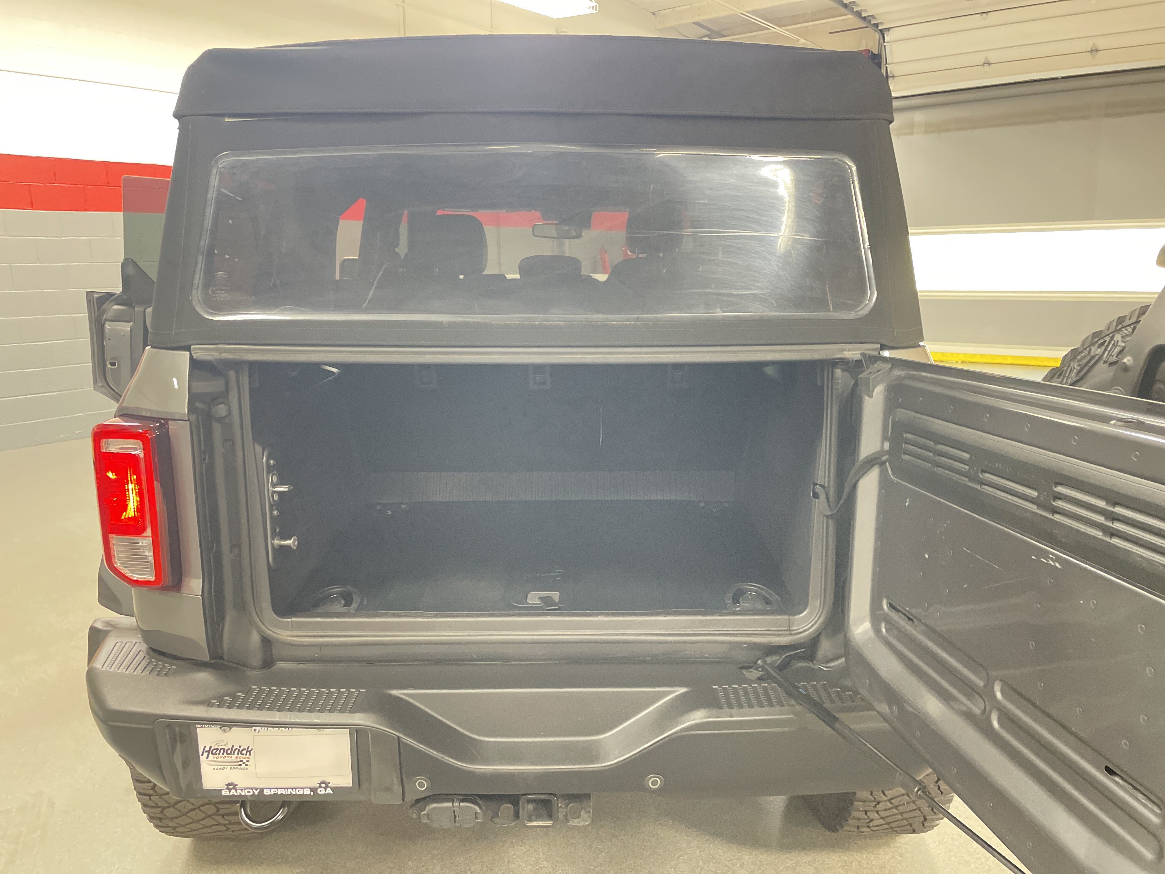 Used 2024 Ford Bronco Black Diamond w/ Sasquatch Package AWD/4WD image 33