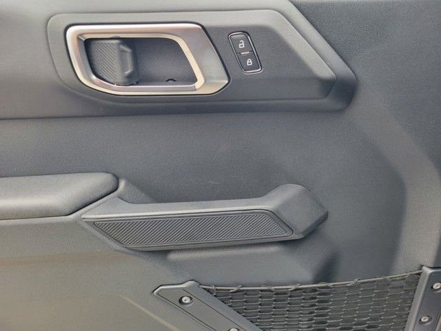 New 2025 Ford Bronco Badlands image 14