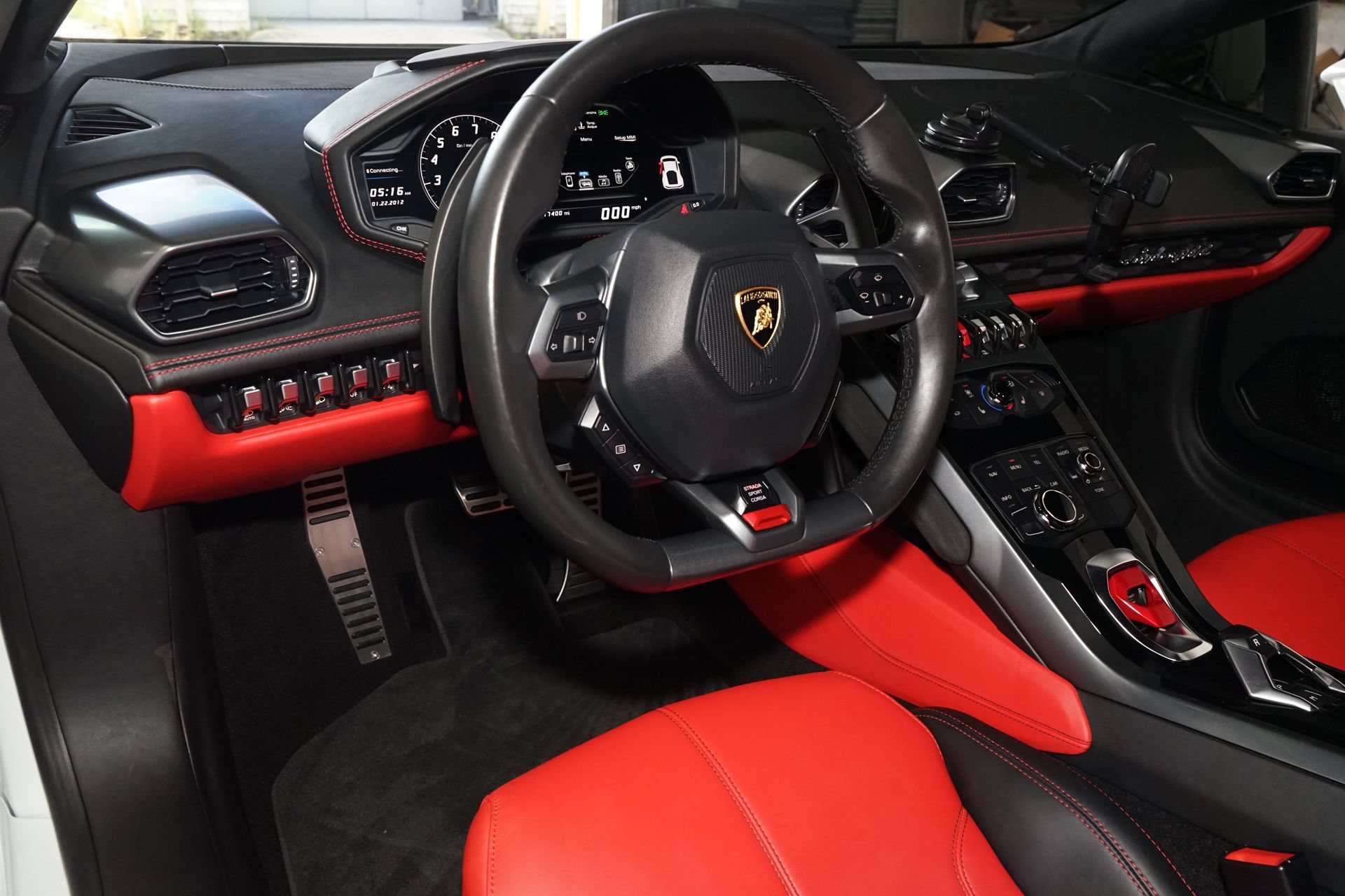 Used 2015 Lamborghini Huracan LP 610-4 AWD/4WD image 10
