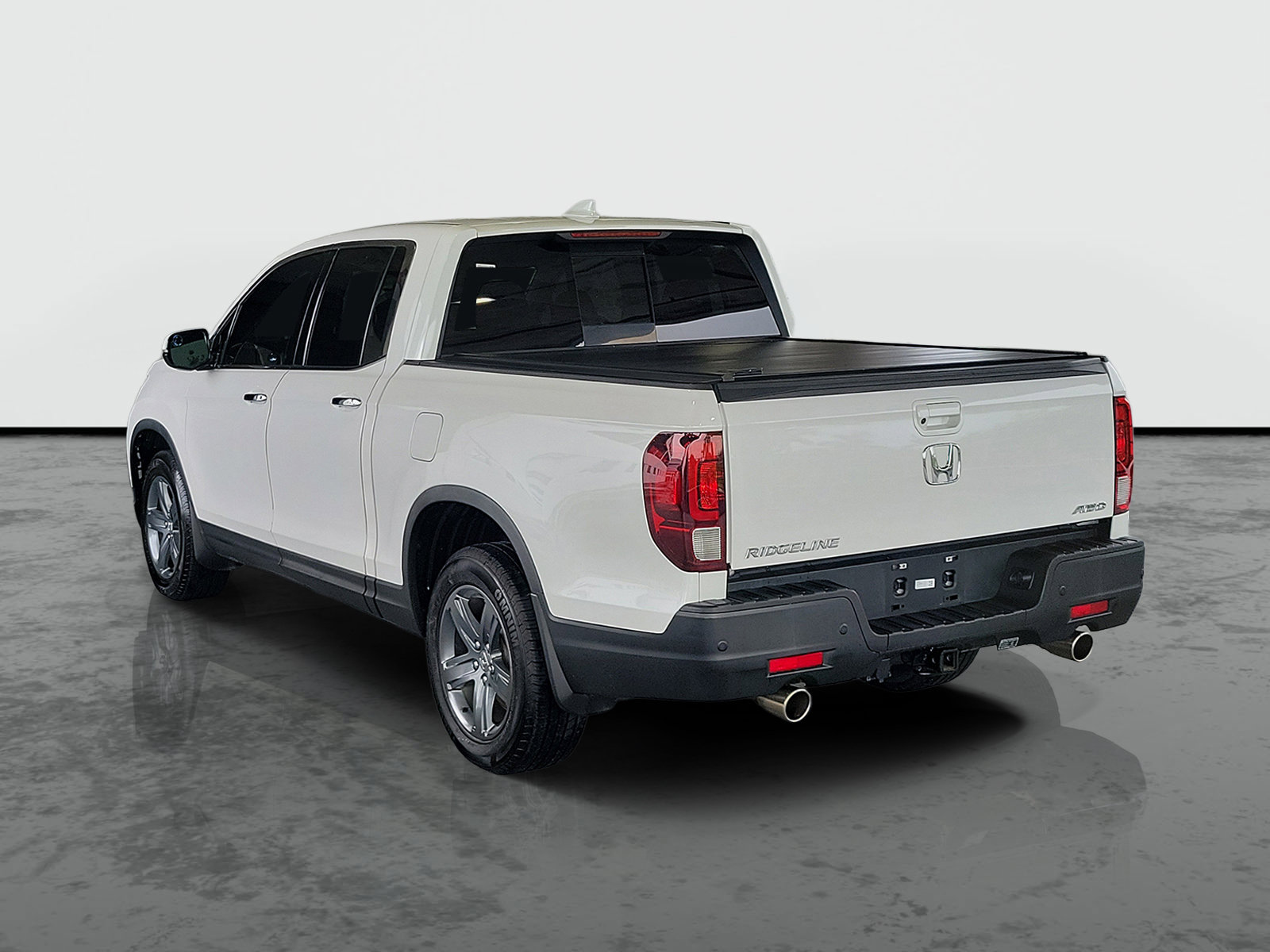 Used 2023 Honda Ridgeline RTL-E image 3