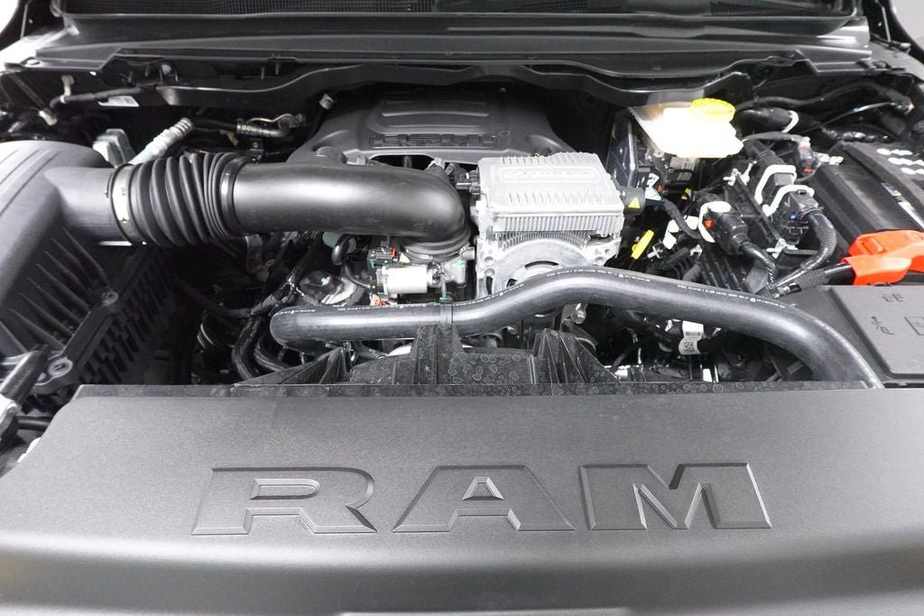 New 2026 RAM 1500 Express AWD/4WD image 31