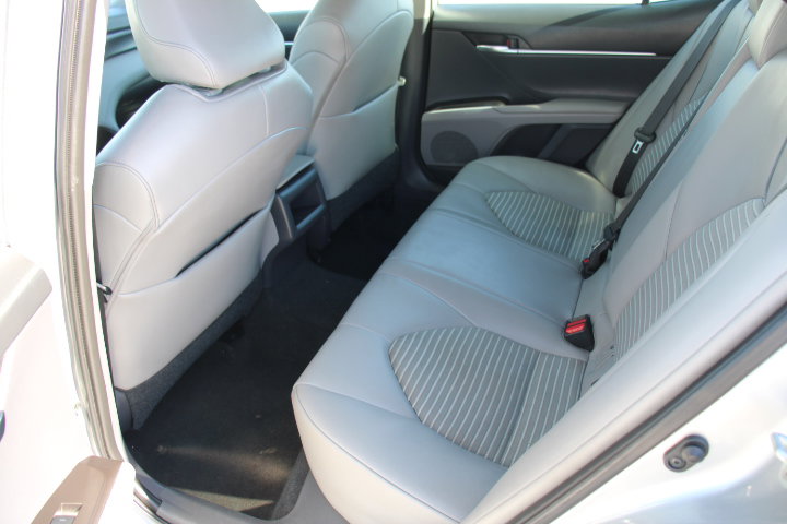 Used 2021 Toyota Camry SE image 14