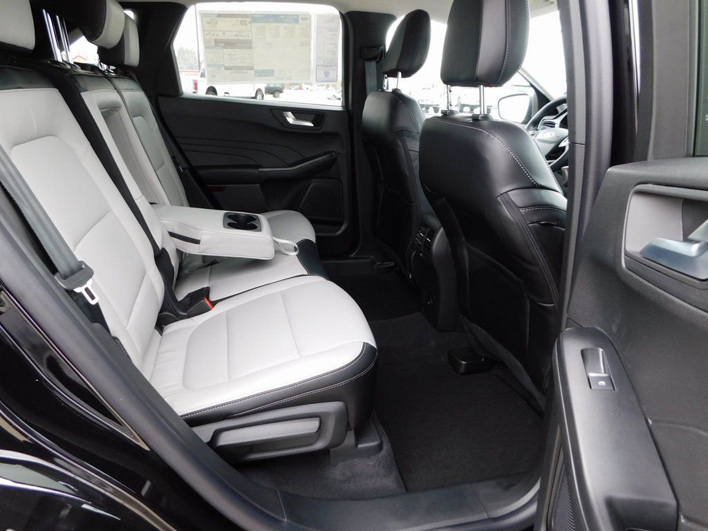 New 2026 Ford Escape Platinum image 21