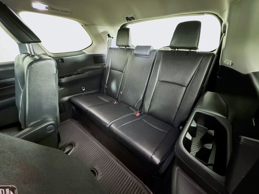 Certified 2024 Toyota Grand Highlander XLE image 28