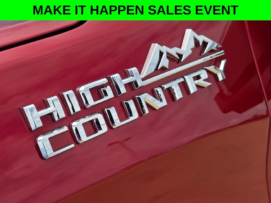 Used 2025 Chevrolet Silverado 1500 High Country w/ Technology Package AWD/4WD image 32
