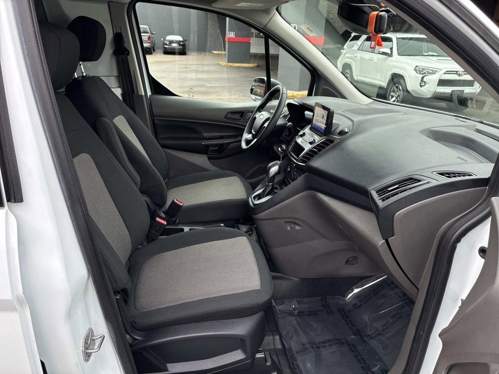 Used 2023 Ford Transit Connect XL image 9