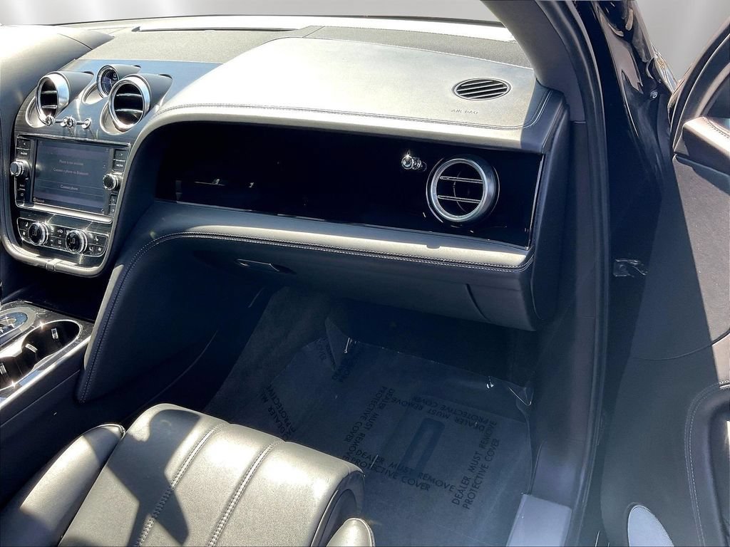 Used 2019 Bentley Bentayga AWD/4WD image 24
