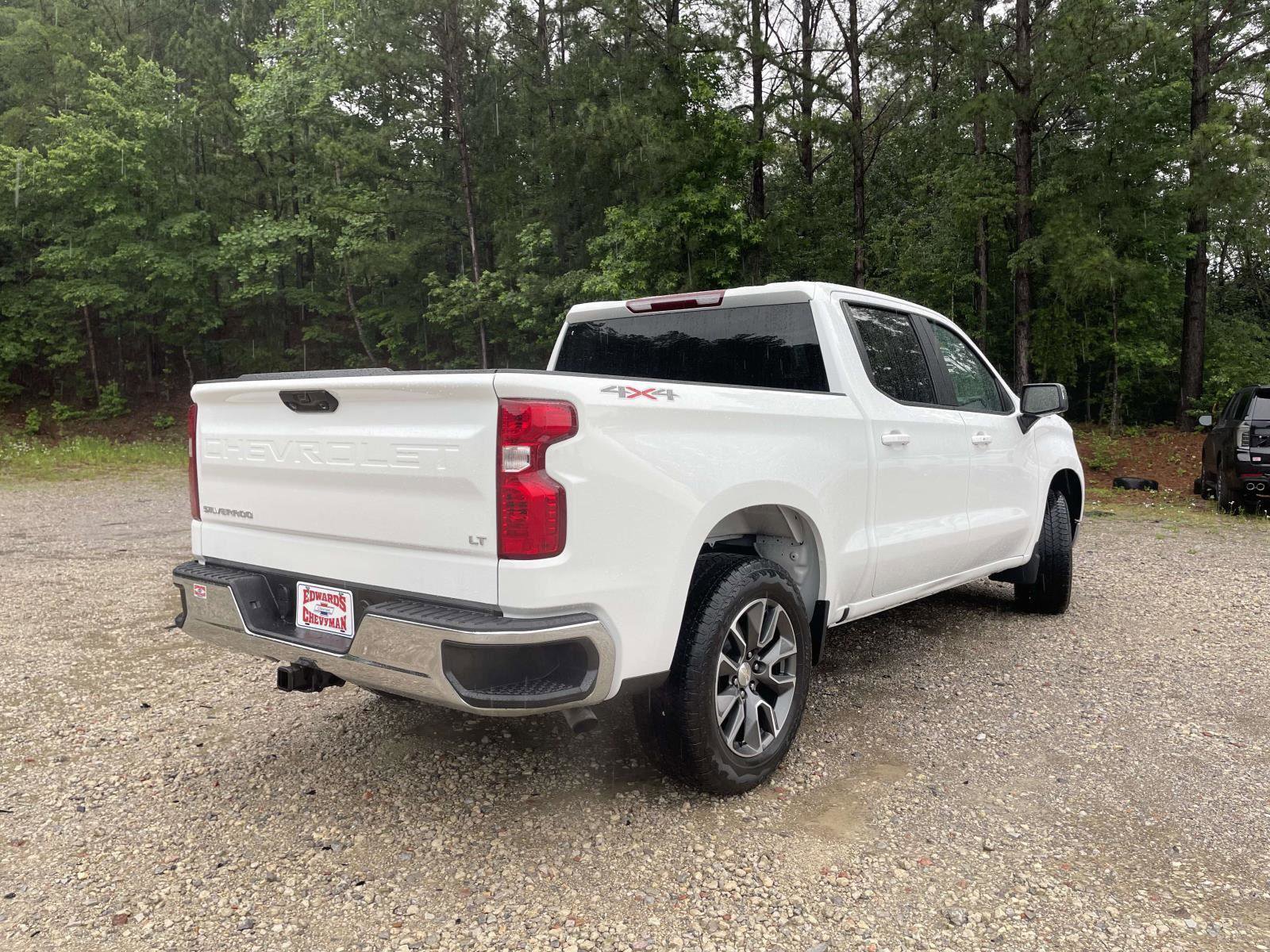 Used 2023 Chevrolet Silverado 1500 LT AWD/4WD image 21