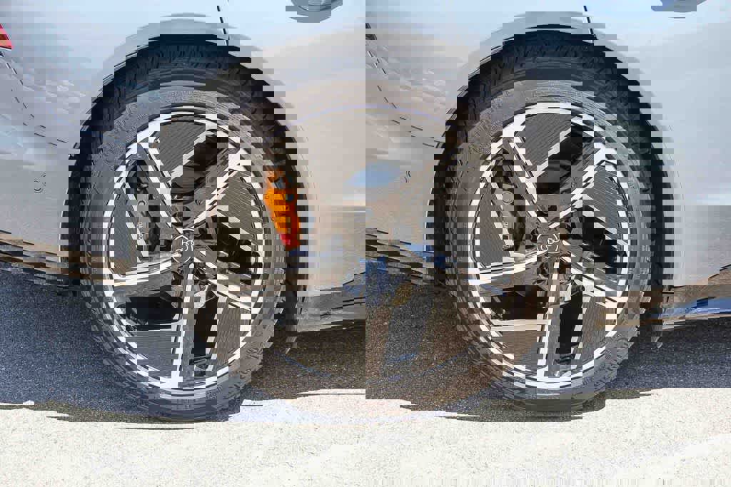 Used 2024 Audi RS e-tron GT w/ Carbon Performance Package image 10